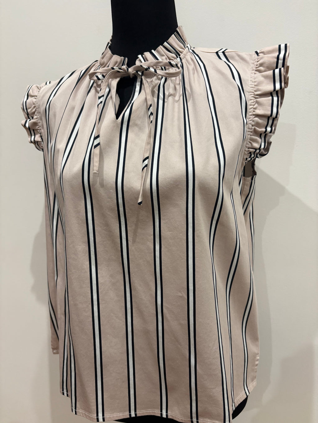 CLAIRE WOMAN STRIPED RUFFLE BLOUSE – SIZE 38