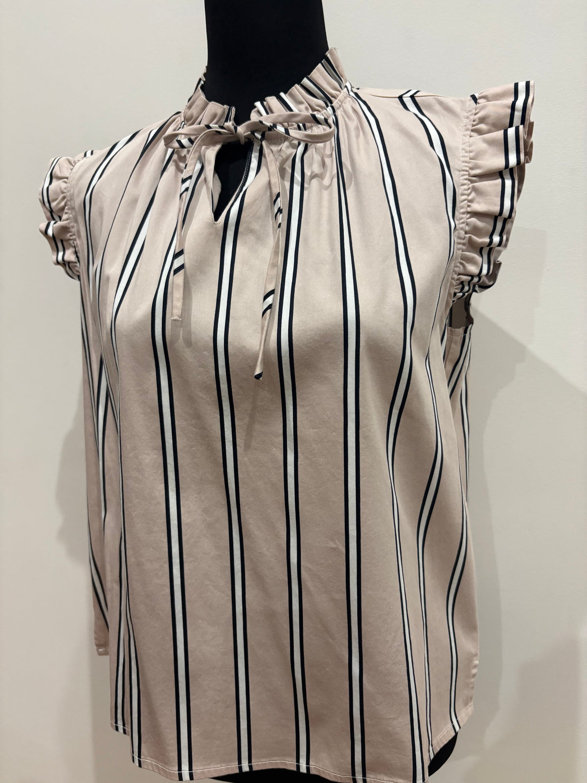 CLAIRE WOMAN STRIPED RUFFLE BLOUSE – SIZE 38
